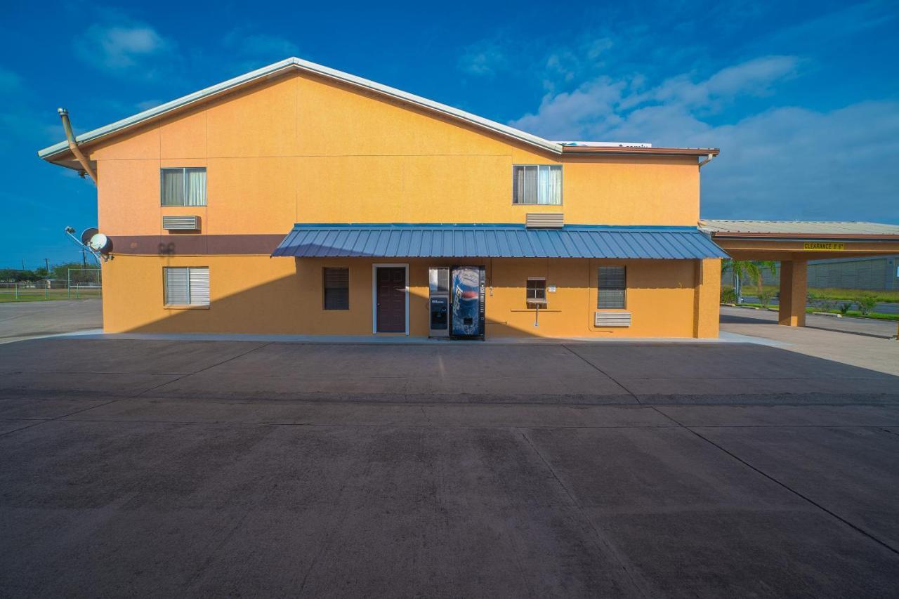 Texas Inn San Benito Near Harlingen Kültér fotó