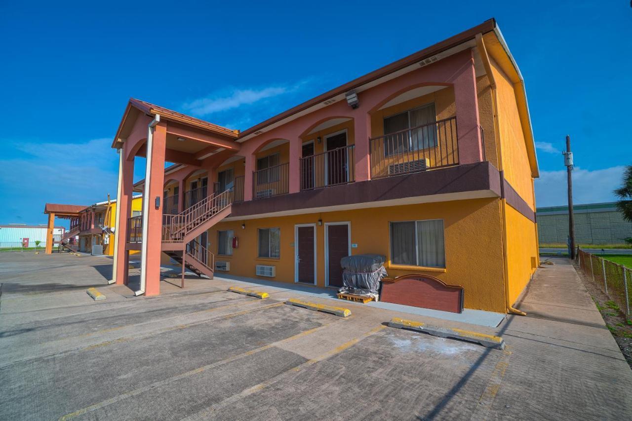 Texas Inn San Benito Near Harlingen Kültér fotó