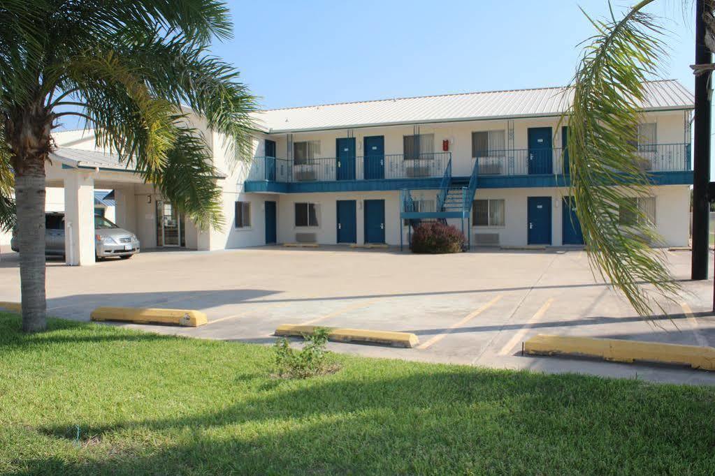 Texas Inn San Benito Near Harlingen Kültér fotó